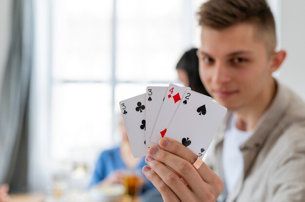 When to Fold: Key Poker Tips for Knowing When to Let Go of a Hand