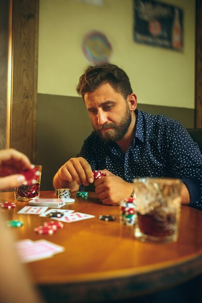 How to Stay Focused in Poker: Mental Game Tips for Staying Sharp